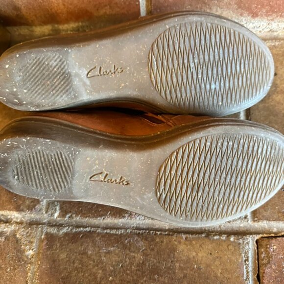 Clarks Brown Leather Slip-on Loafer Wedge Flats Size 9 - Picture 4 of 7